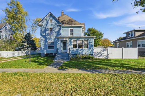 208 N Jackson St, Flanagan, IL, 61740-9058 | Card Image