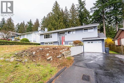 353 Laurentian Cres, Coquitlam, BC, V3K1Y3 | Card Image