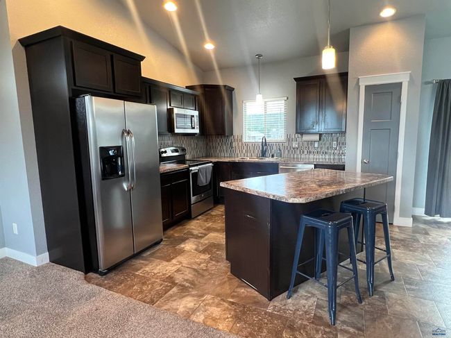 10049 Kaelem Ct, House other with 4 bedrooms, 3 bathrooms and null parking in Summerset SD | Image 8