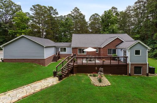 8405 Washington Pike, CORRYTON, TN, 37721-3623 | Card Image