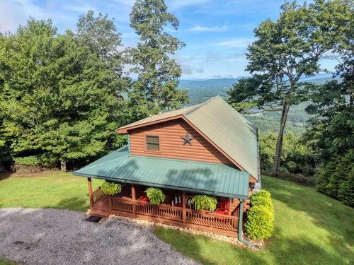 81 Grant Dr, Brasstown, NC, 28902-9101 | Card Image