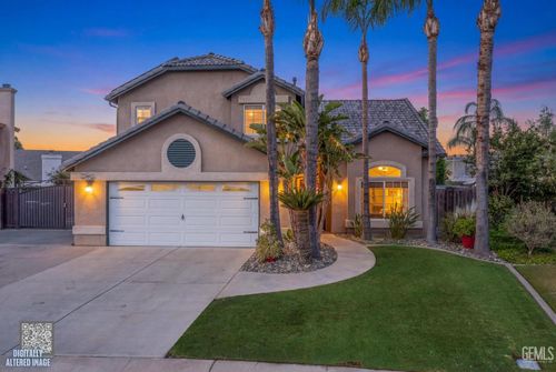 4927 Sanderling Ln, Bakersfield, CA, 93312-4948 | Card Image