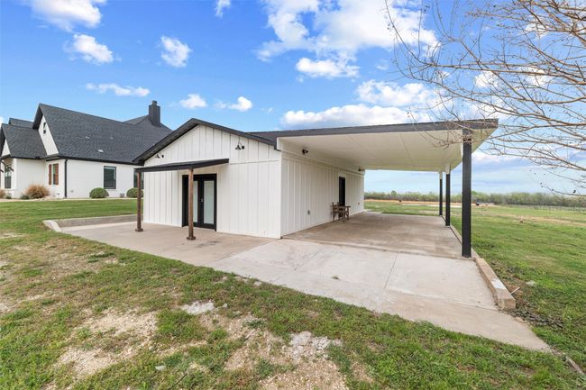 This is the detached Man Cave with built in bar area! | Image 25