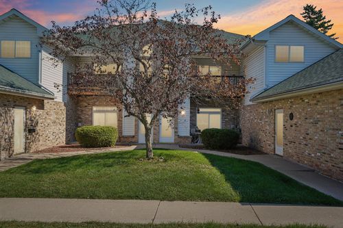 4300 W Grange Ave, GREENFIELD, WI, 53220-5140 | Card Image