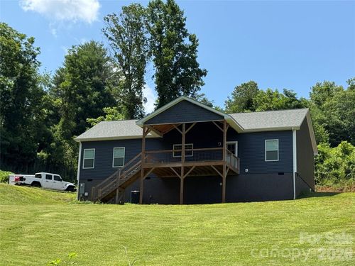 2 Watsell Dr, Leicester, NC, 28748-7734 | Card Image