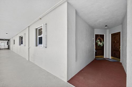 apt-807-801 Lake Shore Dr, Lake Park, FL, 33403-2933 | Card Image