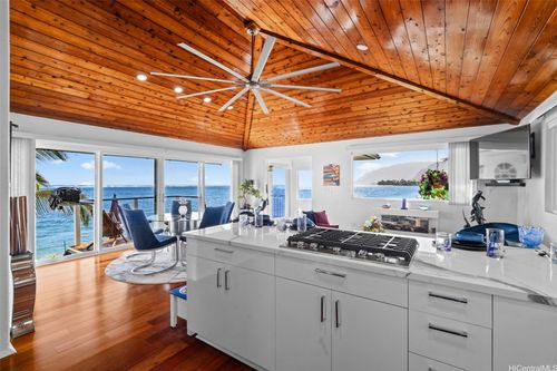 53-823 Kamehameha Hwy, Hauula, HI, 96717-9658 | Card Image