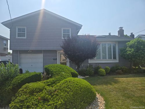 31 Oxford Road, Hempstead, NY, 11518 | Card Image