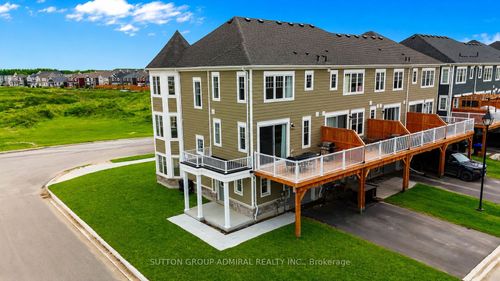 83 Shelburne Ave, Wasaga Beach, ON, L9Z0L2 | Card Image