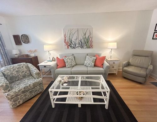 205-21 Vista Gardens Trl, Vero Beach, FL, 32962-0785 | Card Image