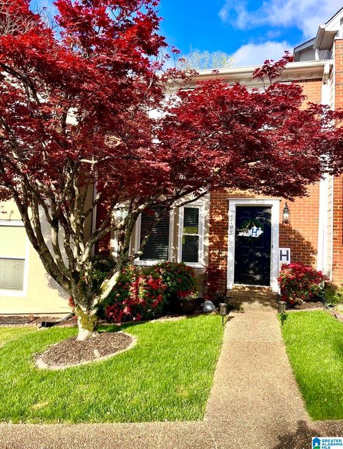 4193 River Oaks Dr, VESTAVIA HILLS, AL, 35216-6168 | Card Image