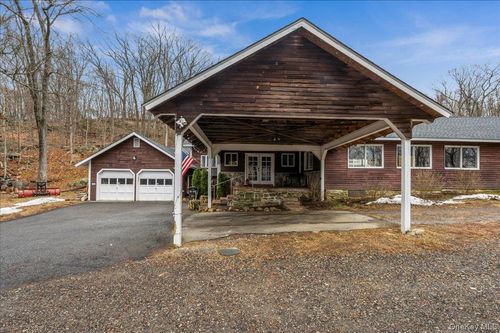 584 Milltown Rd, Brewster, NY, 10509-5224 | Card Image