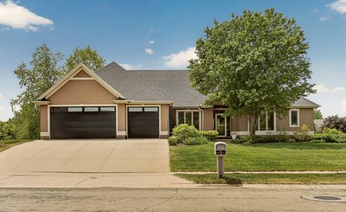 1900 Scenic Point Ln Sw, Rochester, MN, 55902-2538 | Card Image