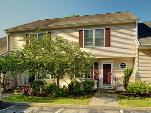 128-128 Briar Ln, Norwich, CT, 06360-7414 | Card Image