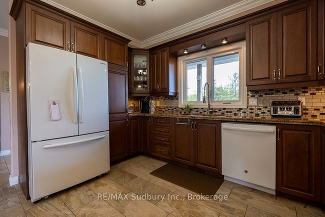 2950 Radar Rd, House other with 4 bedrooms, 3 bathrooms and 20 parking in Garson ON | Image 10