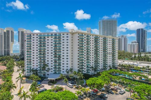 324-19370 Collins Ave, Sunny Isles Beach, FL, 33160-2204 | Card Image