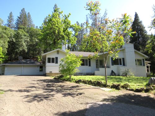 24040 Tokayana Way, Colfax, CA, 95713-9546 | Card Image
