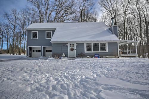 65 Wooded Ln, Lake Orion, MI, 48360 | Card Image