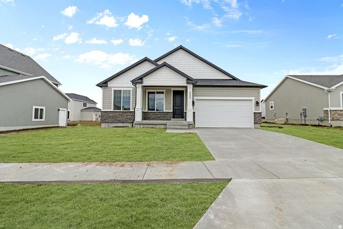 195 E 690 N, Providence, UT, 84332-3510 | Card Image