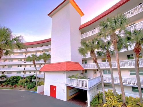 apt-206-601 N Mcdonald St, MOUNT DORA, FL, 32757-4891 | Card Image