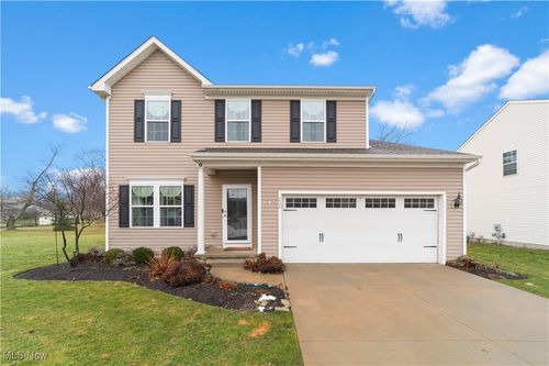 534 Gentry Circle W, Richmond Heights, OH, 44143 | Card Image