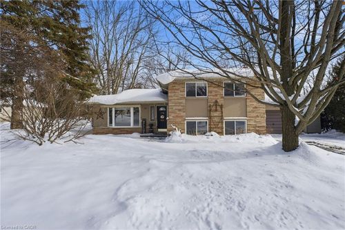 34 Carey St, Waterdown, ON, L8B0L5 | Card Image