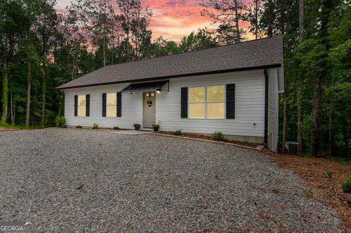 290 Mulberry St, East Ellijay, GA, 30540-8147 | Card Image