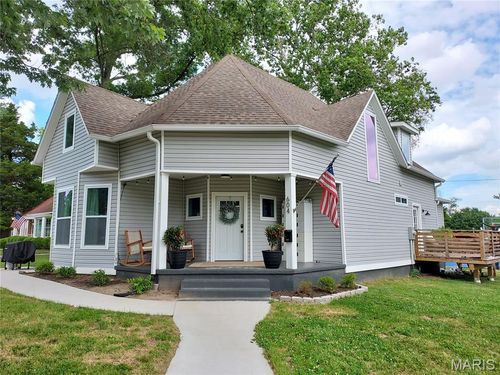 604 Eastern Ave, Greenville, IL, 62246-1418 | Card Image