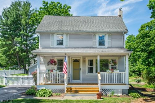 64 Main St, Flanders, NJ, 07836-9112 | Card Image