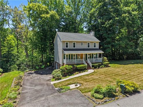 2371 Oakton Dr, Clemmons, NC, 27012-8676 | Card Image