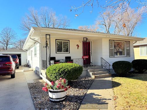 1910 N Howard Ave, Grand Island, NE, 68803-1945 | Card Image