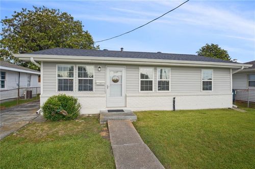 133 Creagan Ave, Gretna, LA, 70053-7005 | Card Image