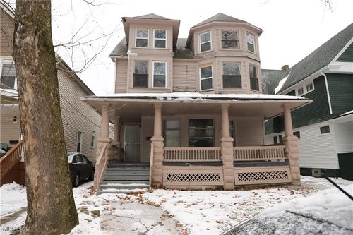 2200 E 81st St, Cleveland, OH, 44103-5004 | Card Image