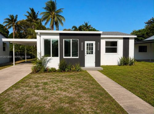 825 S 28th Avenue, Hollywood, FL, 33020 | Card Image