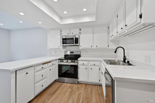 260 Los Alamos Rd, Santa Rosa, CA, 95409-5629 | Card Image