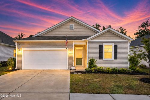 208 Airlie Vista Ln, Surf City, NC, 28445-0108 | Card Image