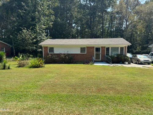 112 E Franklin St, Zebulon, NC, 27597-2402 | Card Image