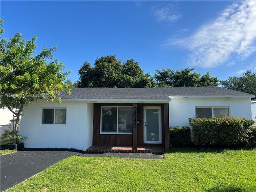 2843 Dewey St, Hollywood, FL, 33020-4719 | Card Image