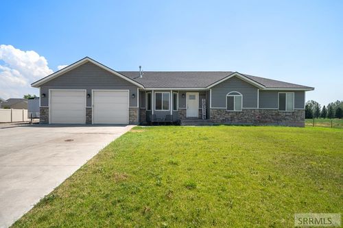 2258 E Hailey Ave, Idaho Falls, ID, 83401-4754 | Card Image