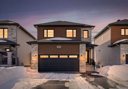 934 Chablis Cres, Embrun, ON, K0A1W0 | Card Image