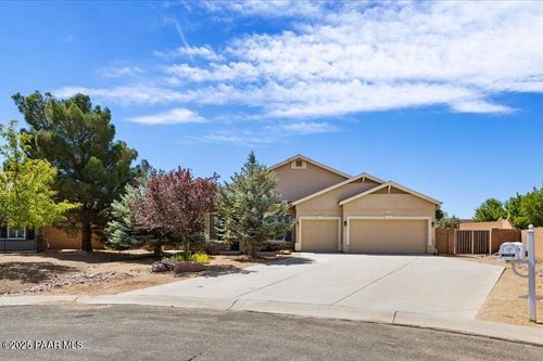 7709 E Day Break Cir, Prescott Valley, AZ, 86315-9074 | Card Image