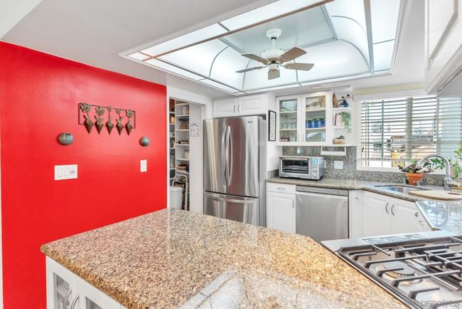Kitchen | Image 14