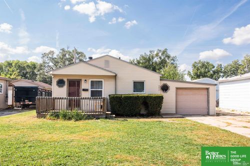 4472 S 61st Ave, Omaha, NE, 68117-1102 | Card Image