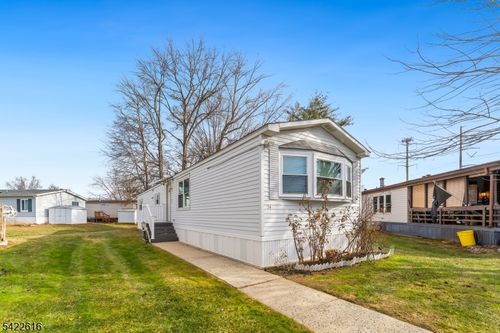 24 Whitman Rd, North Brunswick, NJ, 08902-3441 | Card Image