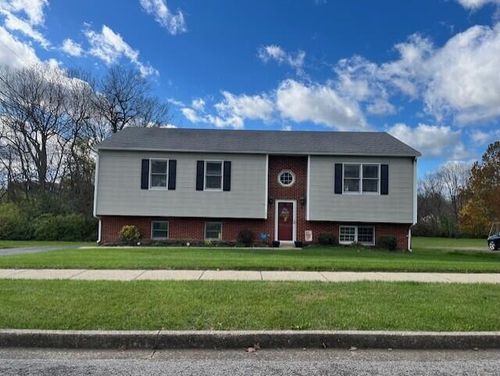 125 Brookshire Dr, Danville, KY, 40422-3202 | Card Image