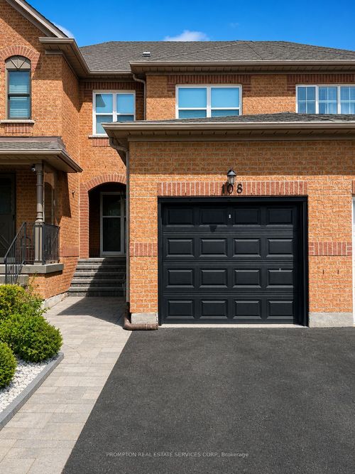 108 Parktree Dr, Maple, ON, L6A2R3 | Card Image