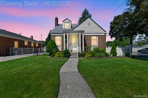 7604 Robinson Ave, Allen Park, MI, 48101-2248 | Card Image