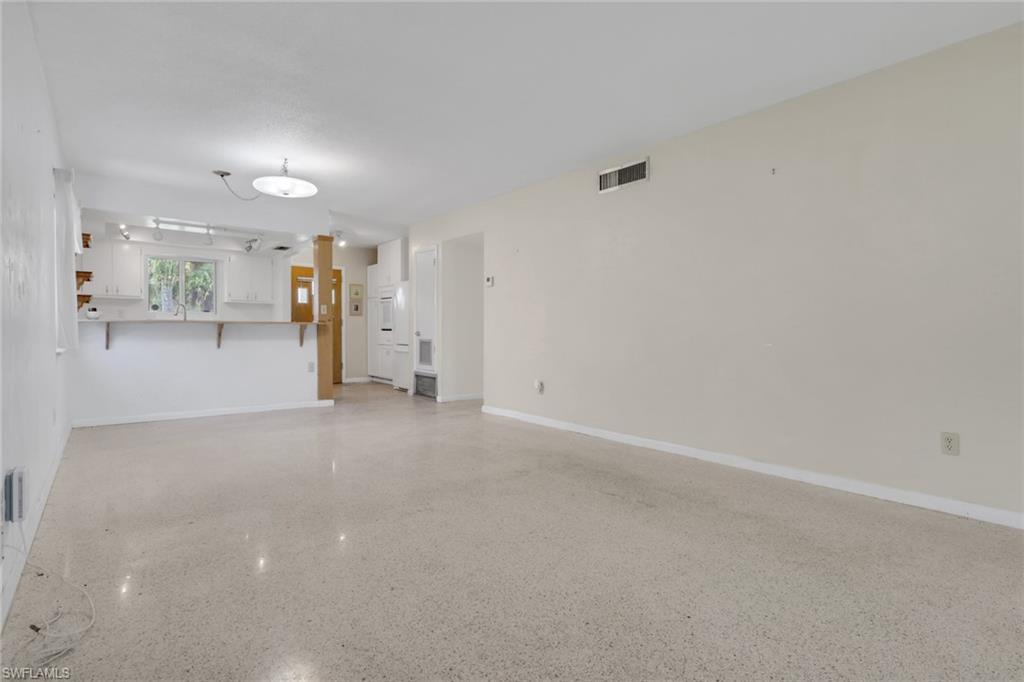 Residential in LEHIGH ACRES 4
