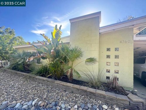 4760 Del Rio Rd, Sacramento, CA, 95822-1132 | Card Image