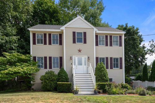15 Island Rd, Lynnfield, MA, 01940-1917 | Card Image